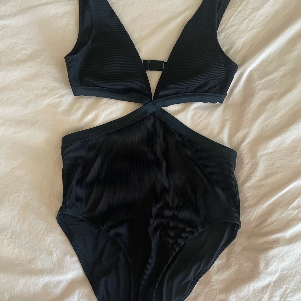 Aerie Cut-out One Piece bathing suit
